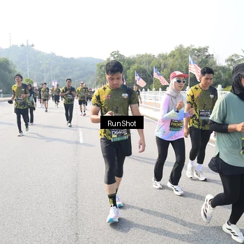 Runner Photo 6927027