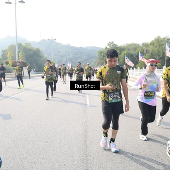 Runner Photo 6927028