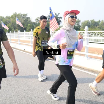Runner Photo 6927041