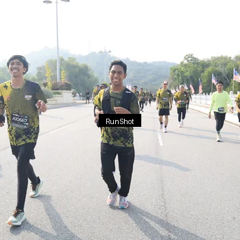 Runner Photo 6927053
