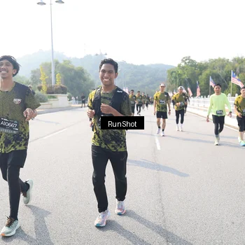 Runner Photo 6927054
