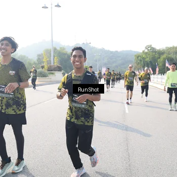 Runner Photo 6927055