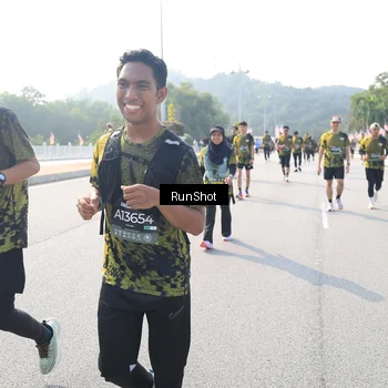 Runner Photo 6927057