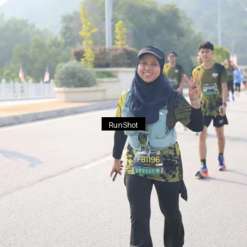 Runner Photo 6927068