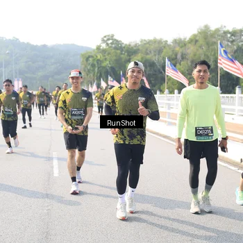 Runner Photo 6927071