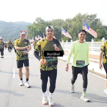 Runner Photo 6927076