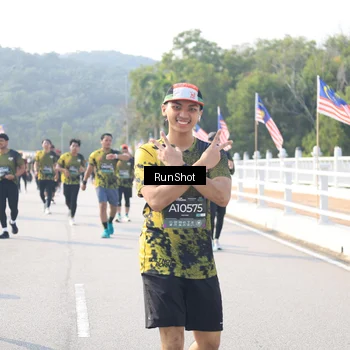 Runner Photo 6927080