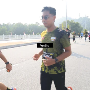 Runner Photo 6927095