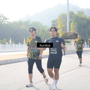 Runner Photo 6927102