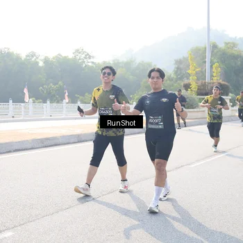 Runner Photo 6927103