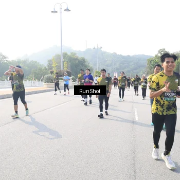 Runner Photo 6927124