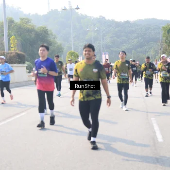 Runner Photo 6927125