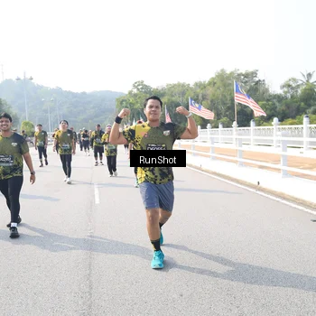 Runner Photo 6927129