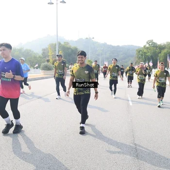 Runner Photo 6927139