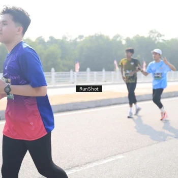 Runner Photo 6927149
