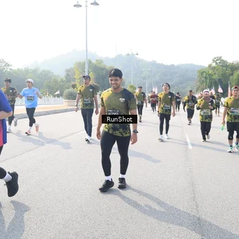 Runner Photo 6927156