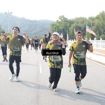 Runner Photo 6927157