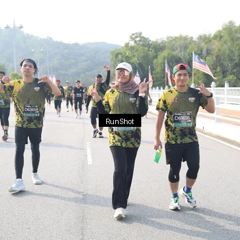 Runner Photo 6927159