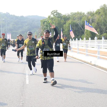 Runner Photo 6927188
