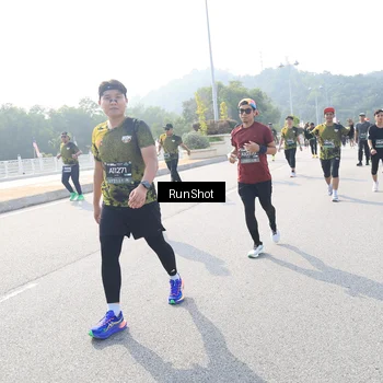 Runner Photo 6927211