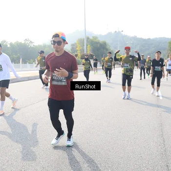 Runner Photo 6927221