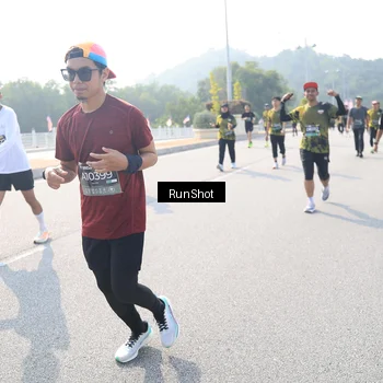 Runner Photo 6927227