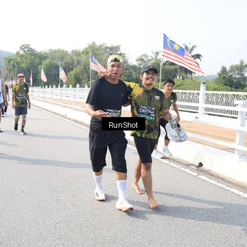 Runner Photo 6927256