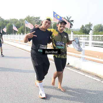 Runner Photo 6927261