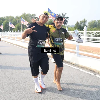 Runner Photo 6927264