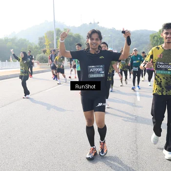 Runner Photo 6927412