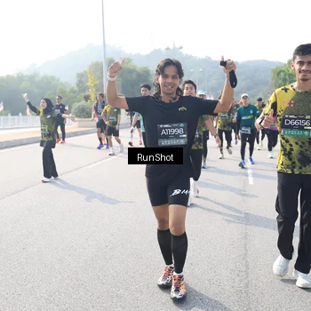 Runner Photo 6927413