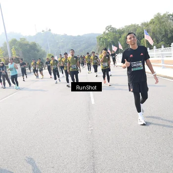Runner Photo 6927562