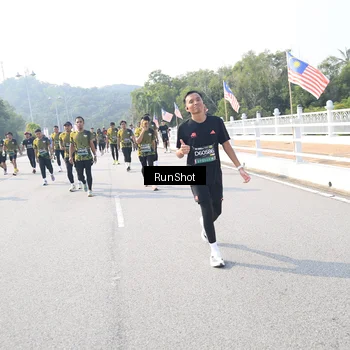 Runner Photo 6927570