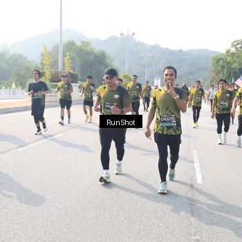 Runner Photo 6927574