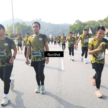Runner Photo 6927581