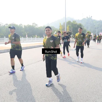 Runner Photo 6927598