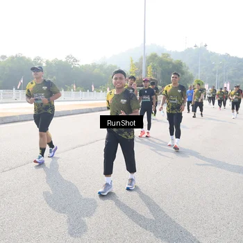 Runner Photo 6927599