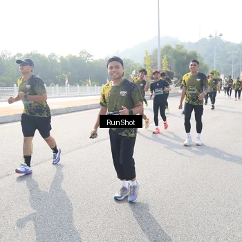 Runner Photo 6927600