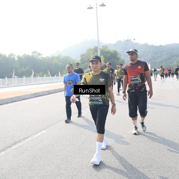 Runner Photo 6927635
