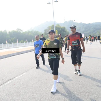 Runner Photo 6927636