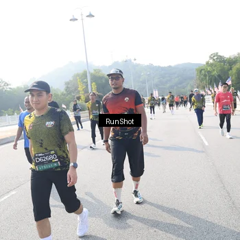 Runner Photo 6927640