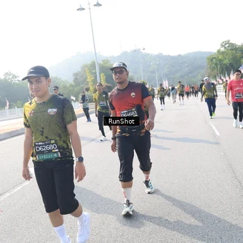 Runner Photo 6927648