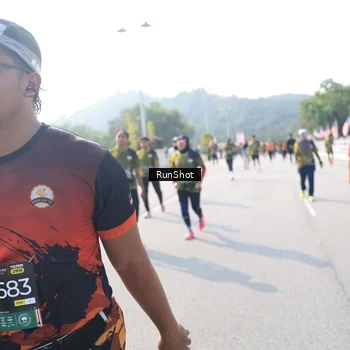 Runner Photo 6927655
