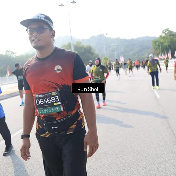 Runner Photo 6927656