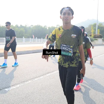 Runner Photo 6927670