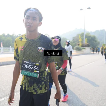 Runner Photo 6927672