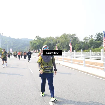 Runner Photo 6927691