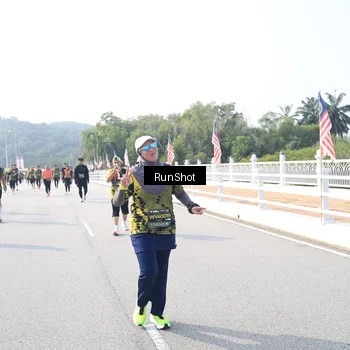 Runner Photo 6927692
