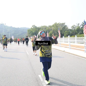 Runner Photo 6927696