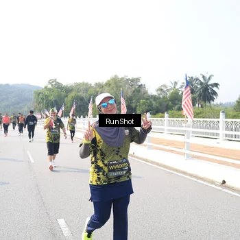 Runner Photo 6927700